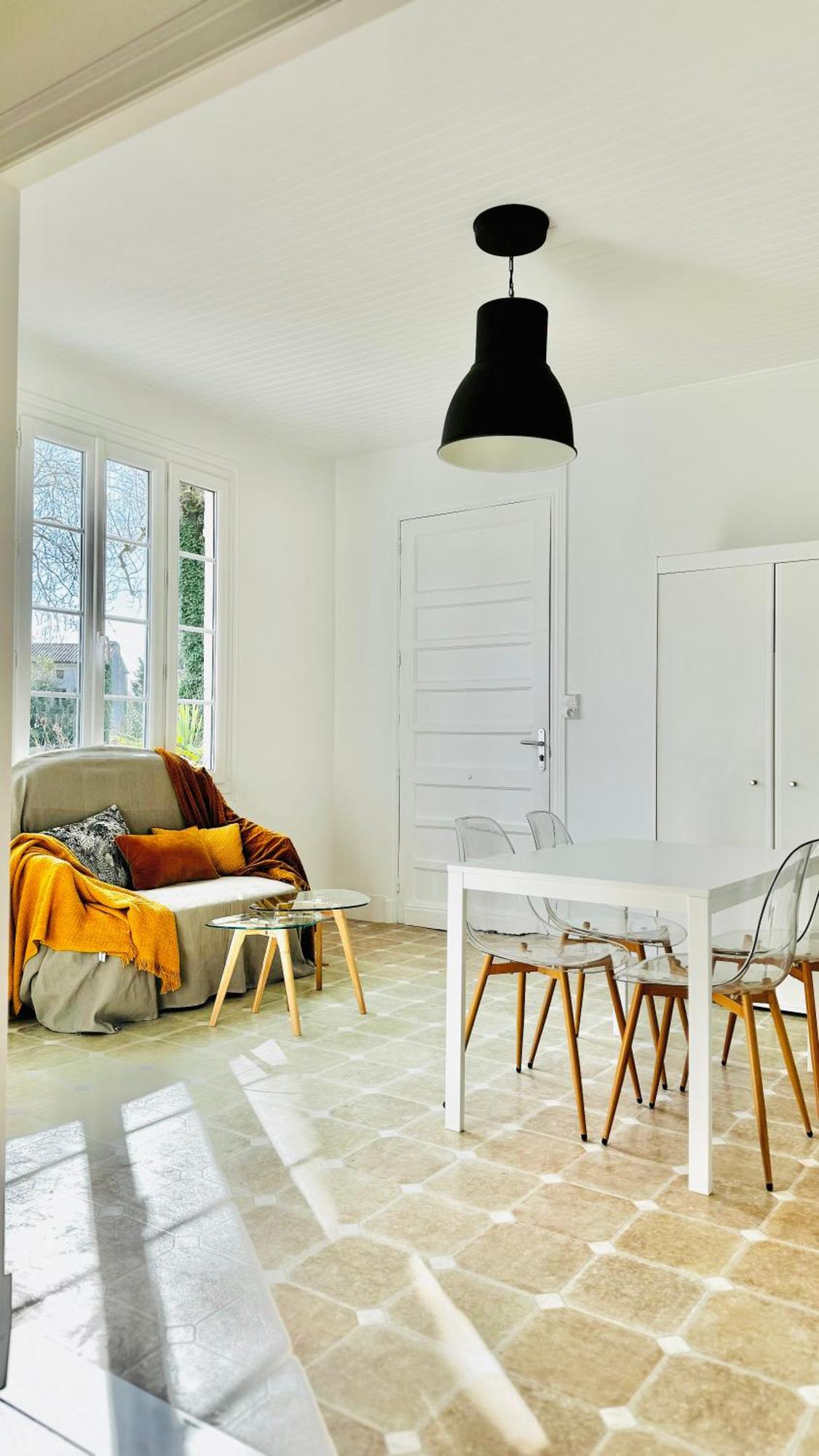 Ile De Malvy Holiday home Saint-Simeux
